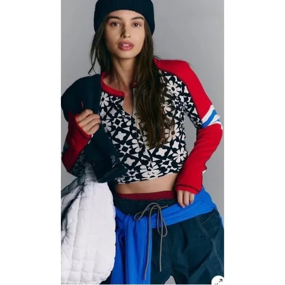FP Movement by Free People Kick Off Printed Layer Top Black Red White Graphic L - Picture 1 of 16